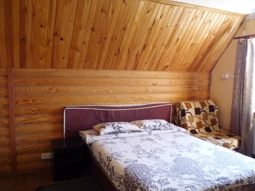 Hotel Restaurant Complex Boyarskiy Dvor Boyarka Dış mekan fotoğraf